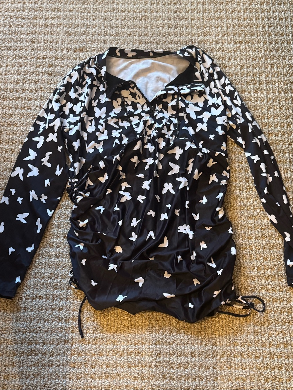 Black & White Butterfly Print Long Sleeve Swim Top rash guard